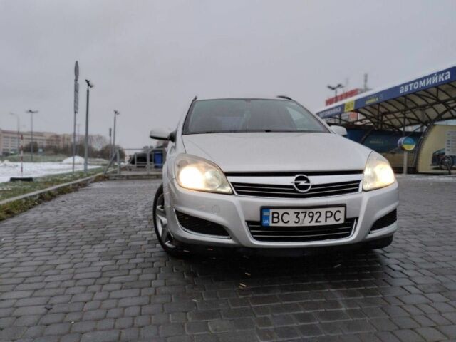 Серый Опель Астра, объемом двигателя 1.7 л и пробегом 245 тыс. км за 4700 $, фото 1 на Automoto.ua