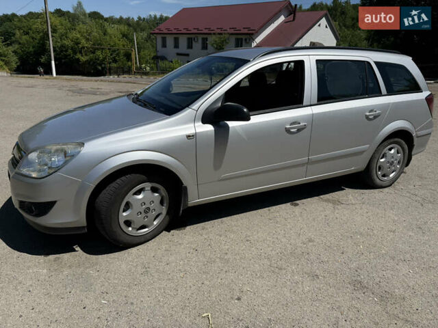 Сірий Опель Астра, об'ємом двигуна 1.6 л та пробігом 227 тис. км за 4650 $, фото 1 на Automoto.ua