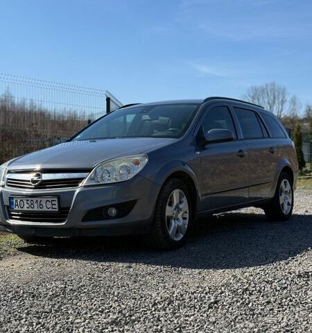 Серый Опель Астра, объемом двигателя 1.91 л и пробегом 300 тыс. км за 5150 $, фото 1 на Automoto.ua