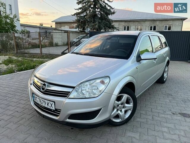 Сірий Опель Астра, об'ємом двигуна 1.9 л та пробігом 265 тис. км за 4000 $, фото 1 на Automoto.ua