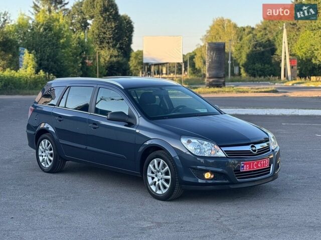 Сірий Опель Астра, об'ємом двигуна 1.6 л та пробігом 266 тис. км за 5500 $, фото 1 на Automoto.ua