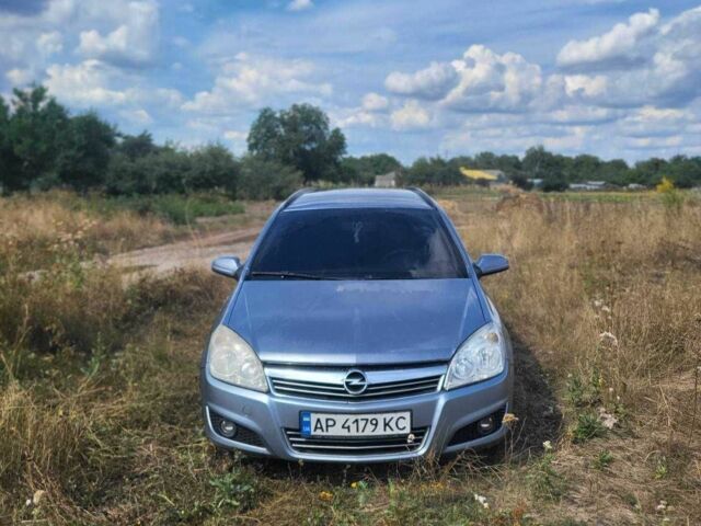 Сірий Опель Астра, об'ємом двигуна 1.7 л та пробігом 284 тис. км за 2005 $, фото 1 на Automoto.ua
