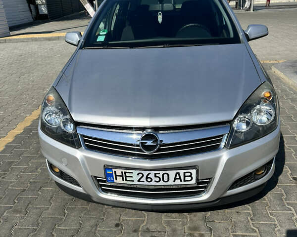 Сірий Опель Астра, об'ємом двигуна 1.6 л та пробігом 224 тис. км за 5750 $, фото 1 на Automoto.ua