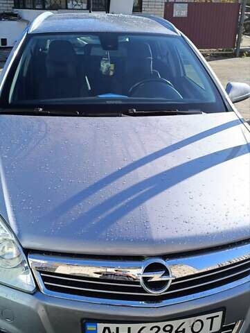 Серый Опель Астра, объемом двигателя 1.6 л и пробегом 140 тыс. км за 7900 $, фото 1 на Automoto.ua