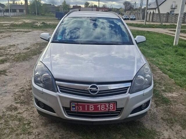 Сірий Опель Астра, об'ємом двигуна 1.6 л та пробігом 260 тис. км за 4700 $, фото 1 на Automoto.ua