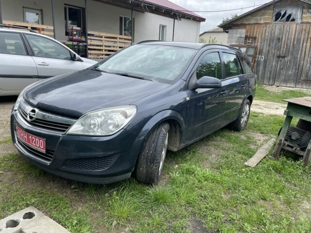 Серый Опель Астра, объемом двигателя 0 л и пробегом 225 тыс. км за 4499 $, фото 1 на Automoto.ua