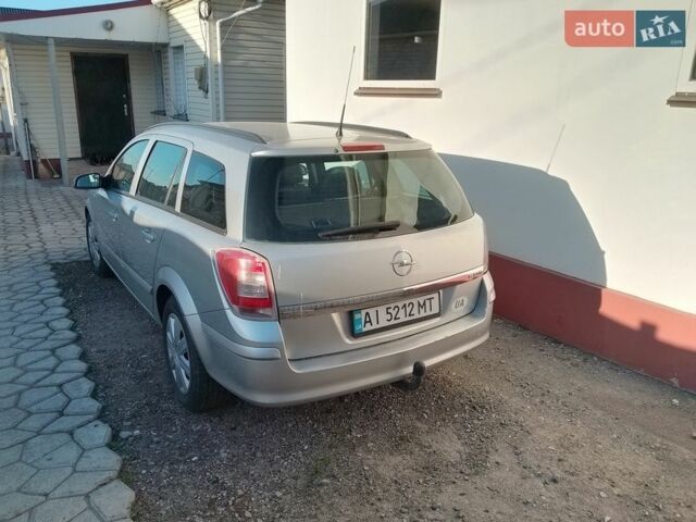 Серый Опель Астра, объемом двигателя 1.91 л и пробегом 260 тыс. км за 5700 $, фото 1 на Automoto.ua