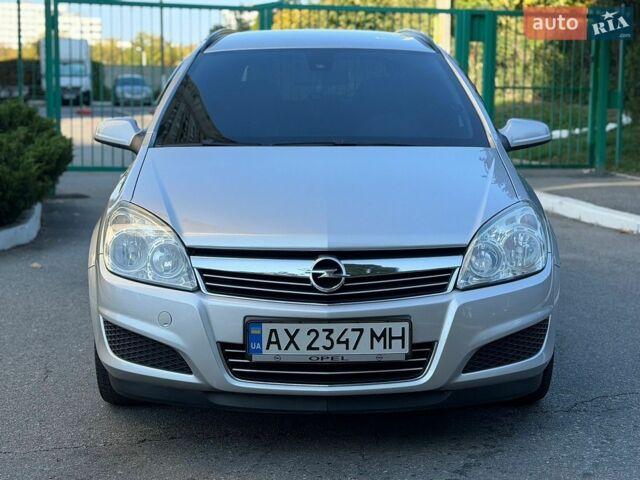 Сірий Опель Астра, об'ємом двигуна 1.7 л та пробігом 252 тис. км за 5700 $, фото 1 на Automoto.ua