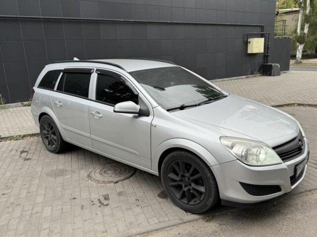 Сірий Опель Астра, об'ємом двигуна 1.7 л та пробігом 228 тис. км за 5600 $, фото 1 на Automoto.ua