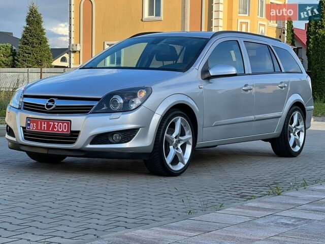 Серый Опель Астра, объемом двигателя 1.6 л и пробегом 202 тыс. км за 5400 $, фото 1 на Automoto.ua