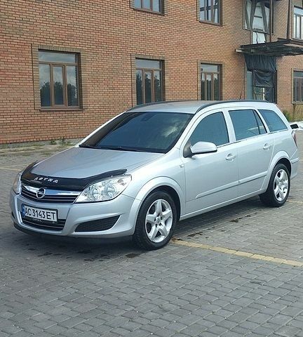 Сірий Опель Астра, об'ємом двигуна 1.7 л та пробігом 265 тис. км за 4700 $, фото 1 на Automoto.ua
