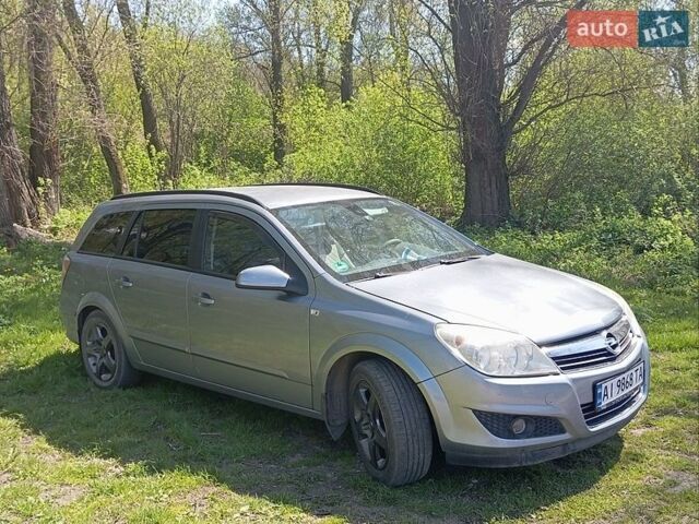 Серый Опель Астра, объемом двигателя 1.7 л и пробегом 250 тыс. км за 5300 $, фото 1 на Automoto.ua