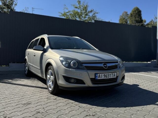 Сірий Опель Астра, об'ємом двигуна 0 л та пробігом 268 тис. км за 4896 $, фото 1 на Automoto.ua