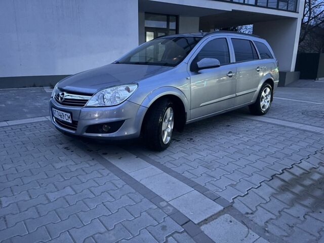Серый Опель Астра, объемом двигателя 1.7 л и пробегом 186 тыс. км за 4900 $, фото 1 на Automoto.ua