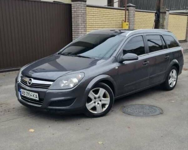 Сірий Опель Астра, об'ємом двигуна 1.6 л та пробігом 230 тис. км за 5400 $, фото 1 на Automoto.ua