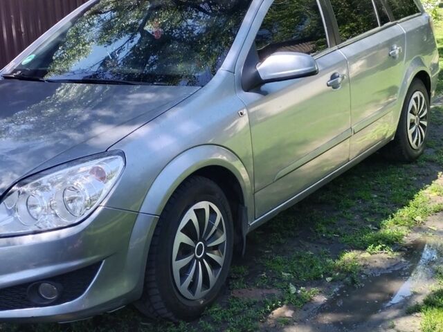 Сірий Опель Астра, об'ємом двигуна 1 л та пробігом 2 тис. км за 3900 $, фото 1 на Automoto.ua