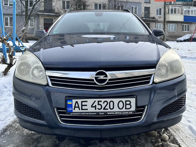 Сірий Опель Астра, об'ємом двигуна 1.69 л та пробігом 307 тис. км за 5200 $, фото 1 на Automoto.ua