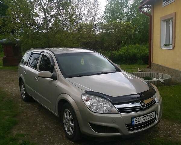 Серый Опель Астра, объемом двигателя 1.3 л и пробегом 260 тыс. км за 4499 $, фото 1 на Automoto.ua