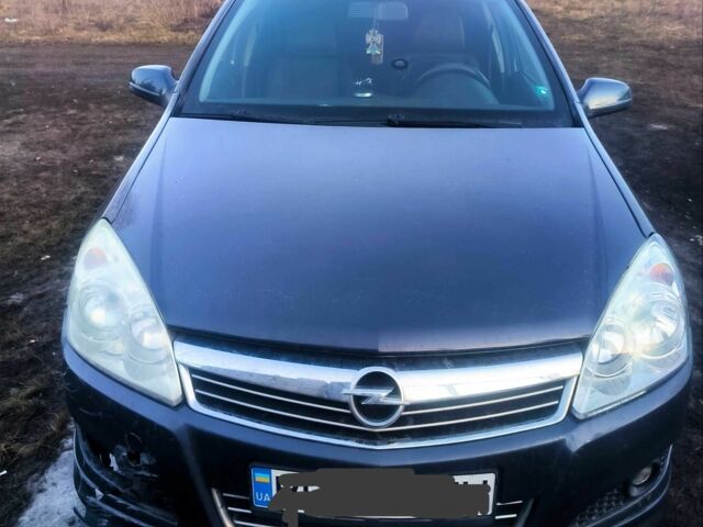 Серый Опель Астра, объемом двигателя 1.7 л и пробегом 260 тыс. км за 5100 $, фото 1 на Automoto.ua