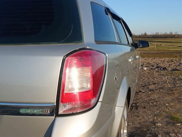 Серый Опель Астра, объемом двигателя 1.9 л и пробегом 253 тыс. км за 5200 $, фото 1 на Automoto.ua