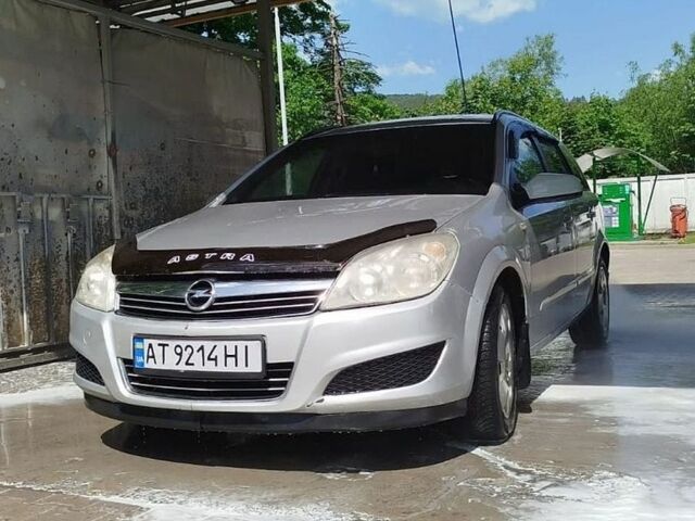 Сірий Опель Астра, об'ємом двигуна 1.69 л та пробігом 283 тис. км за 3600 $, фото 1 на Automoto.ua