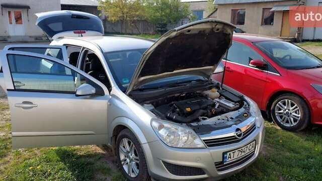 Сірий Опель Астра, об'ємом двигуна 1.7 л та пробігом 275 тис. км за 5000 $, фото 1 на Automoto.ua