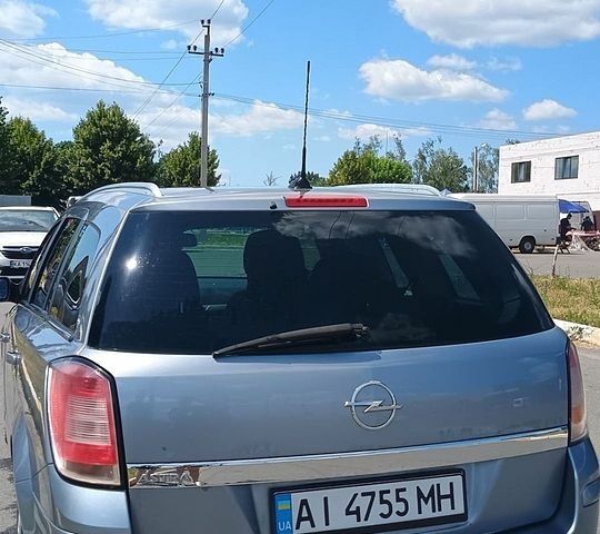 Серый Опель Астра, объемом двигателя 1.6 л и пробегом 260 тыс. км за 5800 $, фото 1 на Automoto.ua