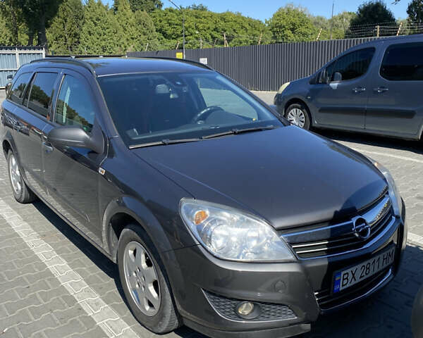 Сірий Опель Астра, об'ємом двигуна 1.6 л та пробігом 240 тис. км за 5100 $, фото 1 на Automoto.ua
