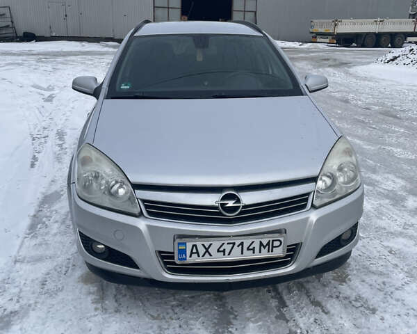 Сірий Опель Астра, об'ємом двигуна 1.91 л та пробігом 270 тис. км за 4500 $, фото 1 на Automoto.ua