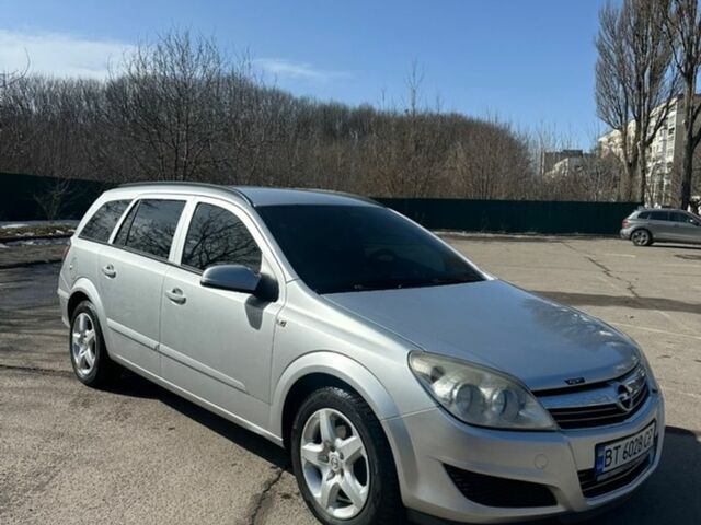 Сірий Опель Астра, об'ємом двигуна 1.7 л та пробігом 209 тис. км за 5700 $, фото 1 на Automoto.ua