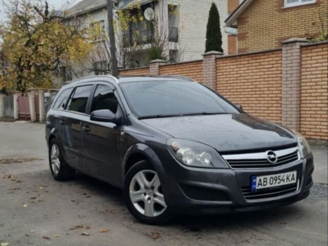 Сірий Опель Астра, об'ємом двигуна 1.6 л та пробігом 230 тис. км за 5400 $, фото 1 на Automoto.ua