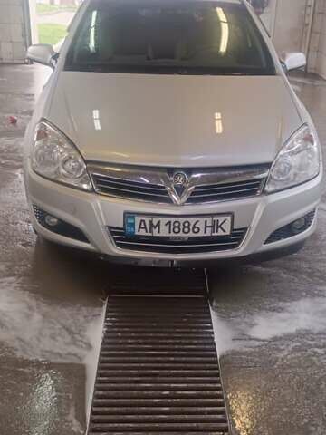 Сірий Опель Астра, об'ємом двигуна 1.7 л та пробігом 260 тис. км за 5200 $, фото 1 на Automoto.ua