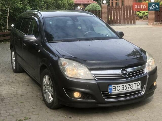 Серый Опель Астра, объемом двигателя 1.69 л и пробегом 278 тыс. км за 5900 $, фото 1 на Automoto.ua