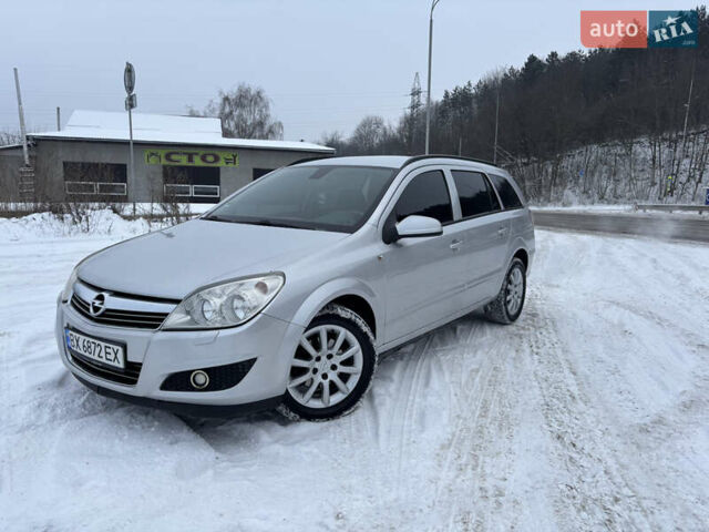 Серый Опель Астра, объемом двигателя 1.8 л и пробегом 252 тыс. км за 4950 $, фото 1 на Automoto.ua