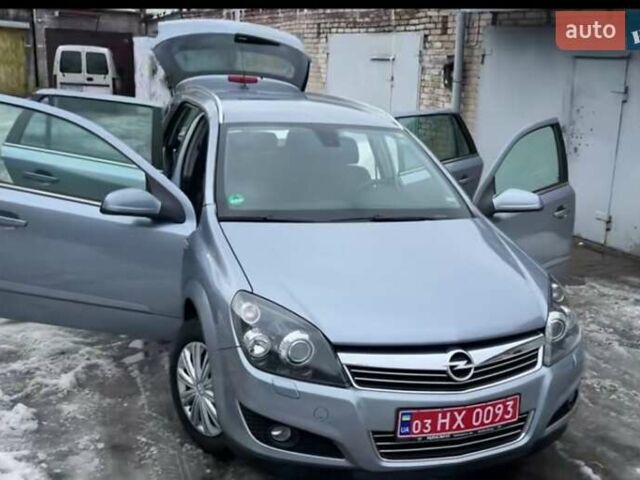 Серый Опель Астра, объемом двигателя 1.8 л и пробегом 188 тыс. км за 6300 $, фото 1 на Automoto.ua