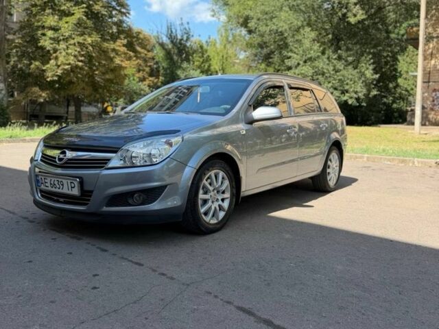 Сірий Опель Астра, об'ємом двигуна 1.6 л та пробігом 168 тис. км за 5300 $, фото 1 на Automoto.ua