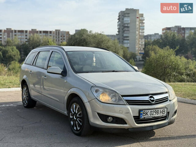 Сірий Опель Астра, об'ємом двигуна 1.91 л та пробігом 255 тис. км за 4200 $, фото 1 на Automoto.ua