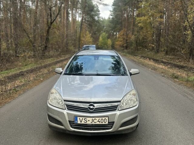 Сірий Опель Астра, об'ємом двигуна 1.6 л та пробігом 228 тис. км за 1702 $, фото 1 на Automoto.ua