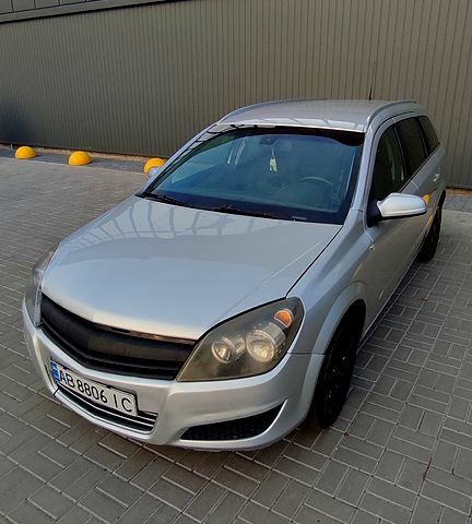 Сірий Опель Астра, об'ємом двигуна 1.7 л та пробігом 370 тис. км за 4600 $, фото 1 на Automoto.ua