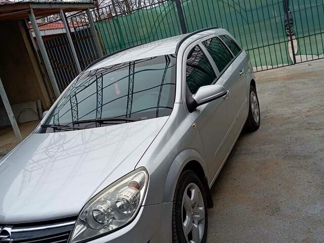 Сірий Опель Астра, об'ємом двигуна 1.6 л та пробігом 236 тис. км за 5250 $, фото 1 на Automoto.ua