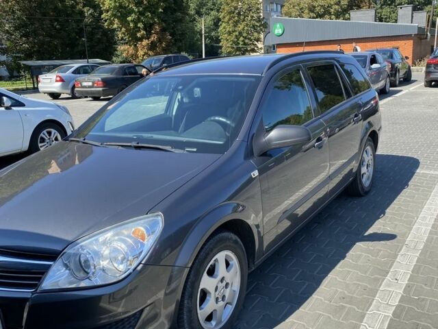 Сірий Опель Астра, об'ємом двигуна 1.6 л та пробігом 240 тис. км за 5000 $, фото 1 на Automoto.ua