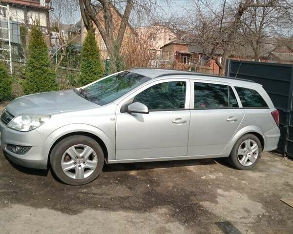 Сірий Опель Астра, об'ємом двигуна 1.6 л та пробігом 203 тис. км за 5337 $, фото 1 на Automoto.ua