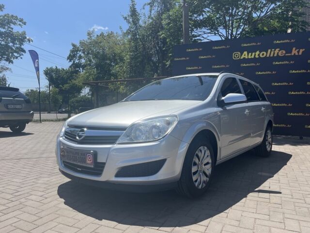 Серый Опель Астра, объемом двигателя 1.7 л и пробегом 254 тыс. км за 5900 $, фото 1 на Automoto.ua