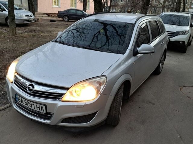 Сірий Опель Астра, об'ємом двигуна 1.2 л та пробігом 233 тис. км за 4350 $, фото 1 на Automoto.ua