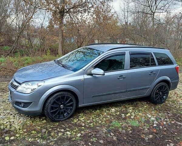 Сірий Опель Астра, об'ємом двигуна 1.6 л та пробігом 240 тис. км за 5500 $, фото 1 на Automoto.ua