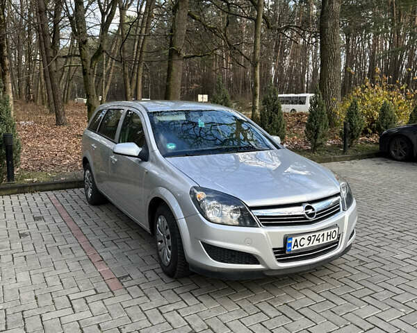 Сірий Опель Астра, об'ємом двигуна 1.6 л та пробігом 261 тис. км за 4650 $, фото 1 на Automoto.ua