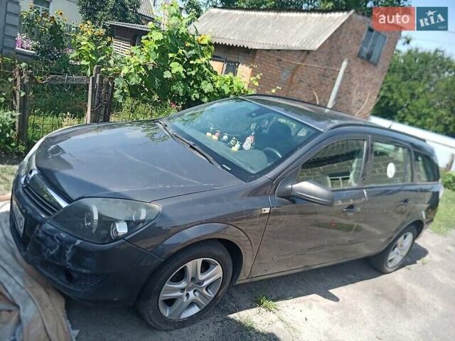 Серый Опель Астра, объемом двигателя 1.6 л и пробегом 210 тыс. км за 5500 $, фото 1 на Automoto.ua