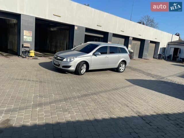 Сірий Опель Астра, об'ємом двигуна 1.69 л та пробігом 270 тис. км за 5200 $, фото 1 на Automoto.ua