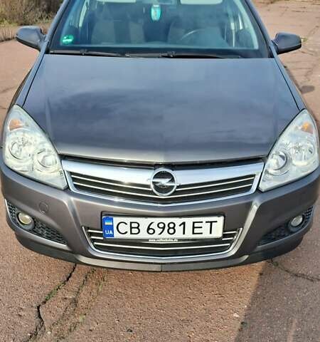 Серый Опель Астра, объемом двигателя 1.6 л и пробегом 232 тыс. км за 5899 $, фото 1 на Automoto.ua