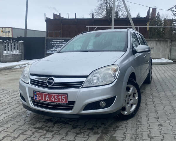 Сірий Опель Астра, об'ємом двигуна 1.6 л та пробігом 245 тис. км за 3300 $, фото 1 на Automoto.ua